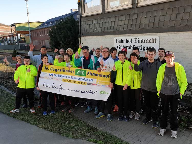 Der Lauftreff Inklusive Begegnungen freut sich schon auf die Firmenlauf-Saisoneröffnung am 10. April, um gemeinsam mit vielen anderen Firmenläufern und Freizeitsportlern am Bahnhof Eintracht zu feiern.